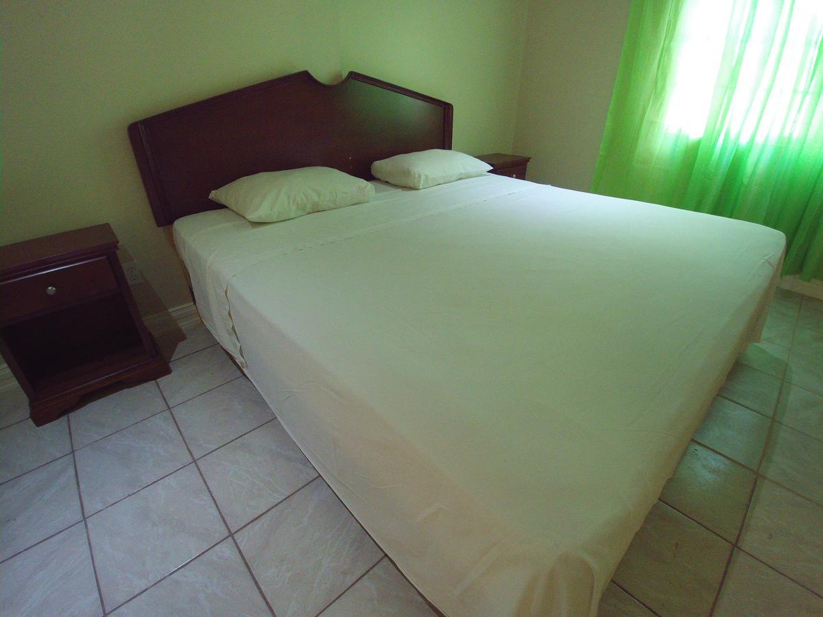 Pinneys Beach Hotel Nevis Чарльзтаун Экстерьер фото